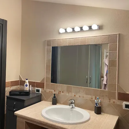 A Sarre Con Giardino E Vista Panoramica Apartmán